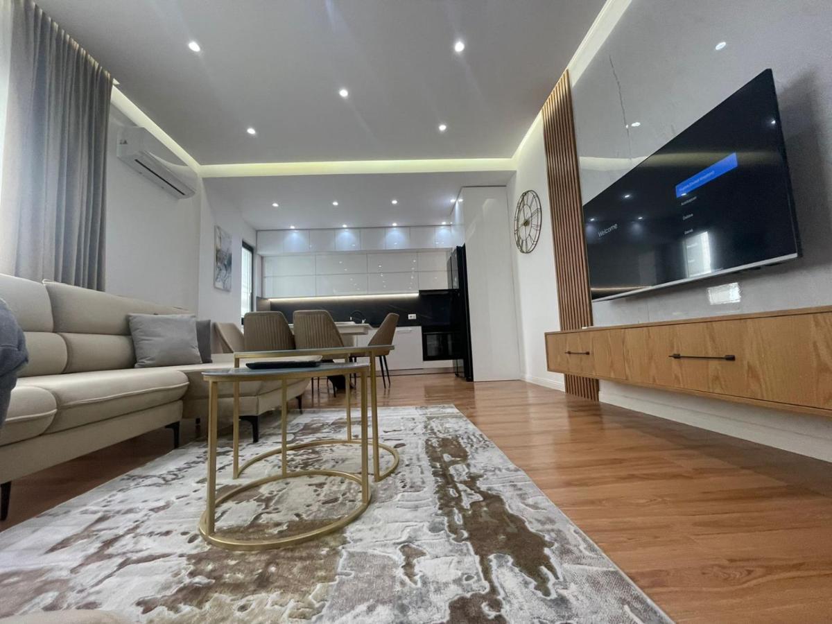 Lux Apartment At Arlis Tirana Extérieur photo