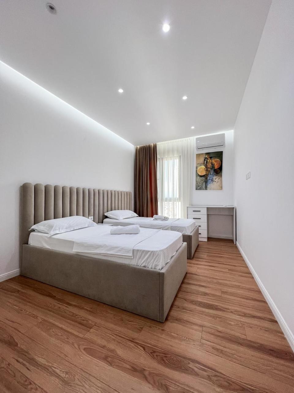 Lux Apartment At Arlis Tirana Extérieur photo