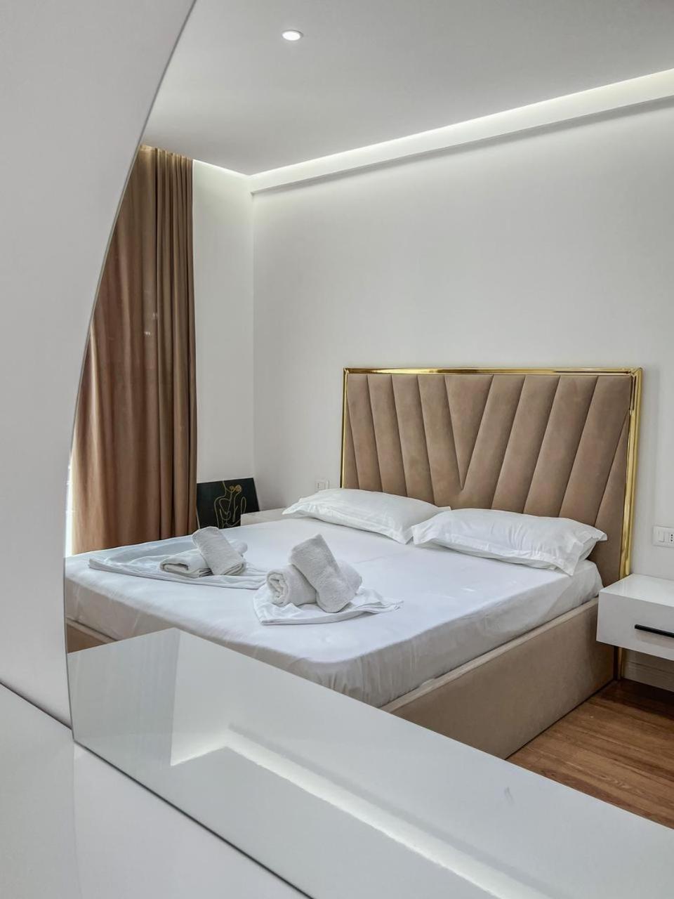 Lux Apartment At Arlis Tirana Extérieur photo