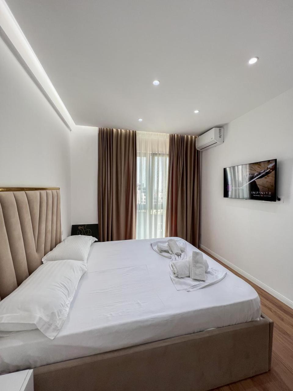 Lux Apartment At Arlis Tirana Extérieur photo